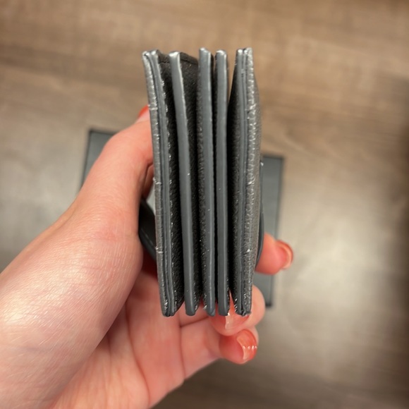 ✨SAINT LAURENT✨ Grey Monogramme Card Holder - Picture 6 of 13